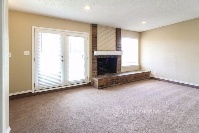 Building Photo - 5345 Heather Glen Dr