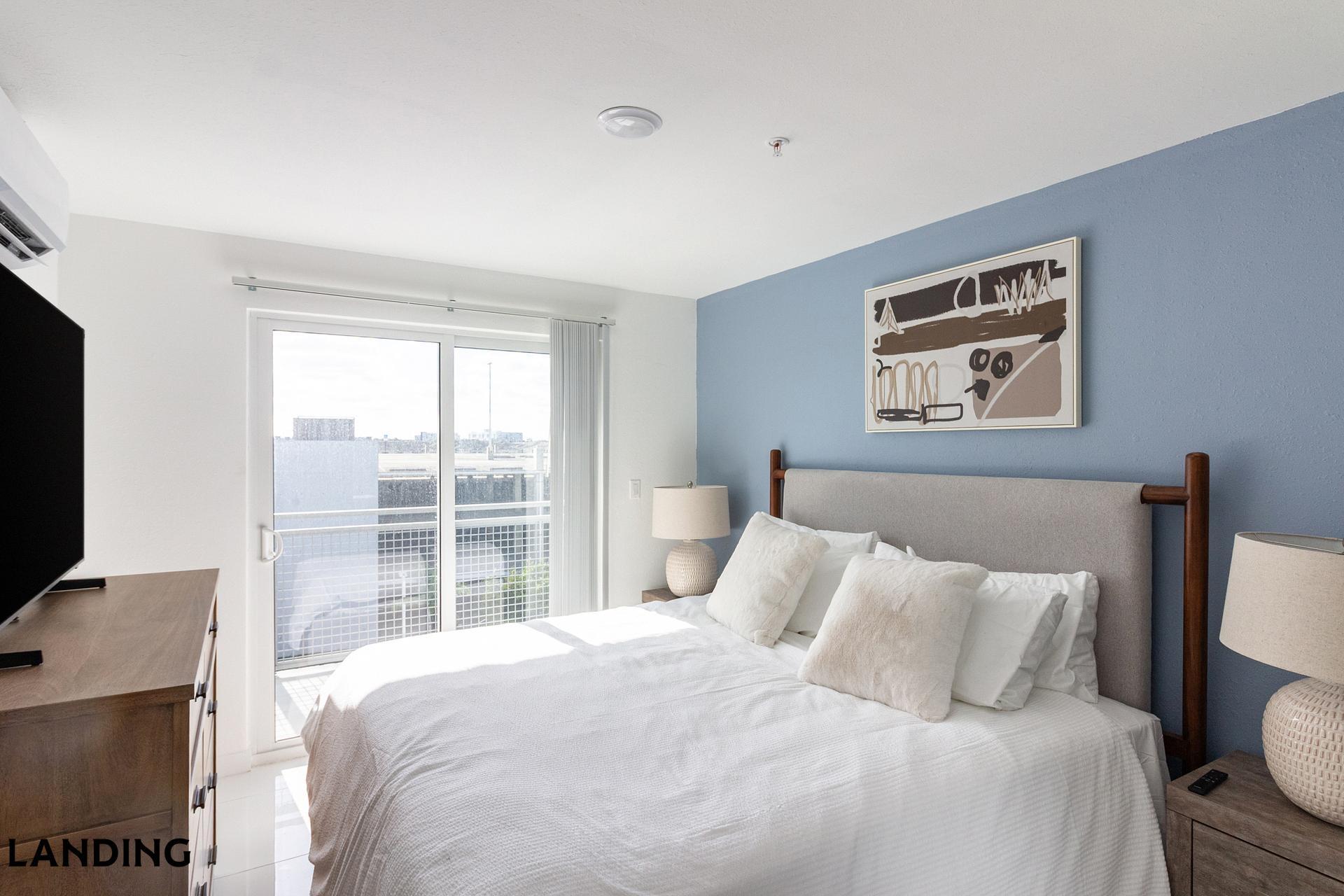 Building Photo - 25850 SW 140th Ct