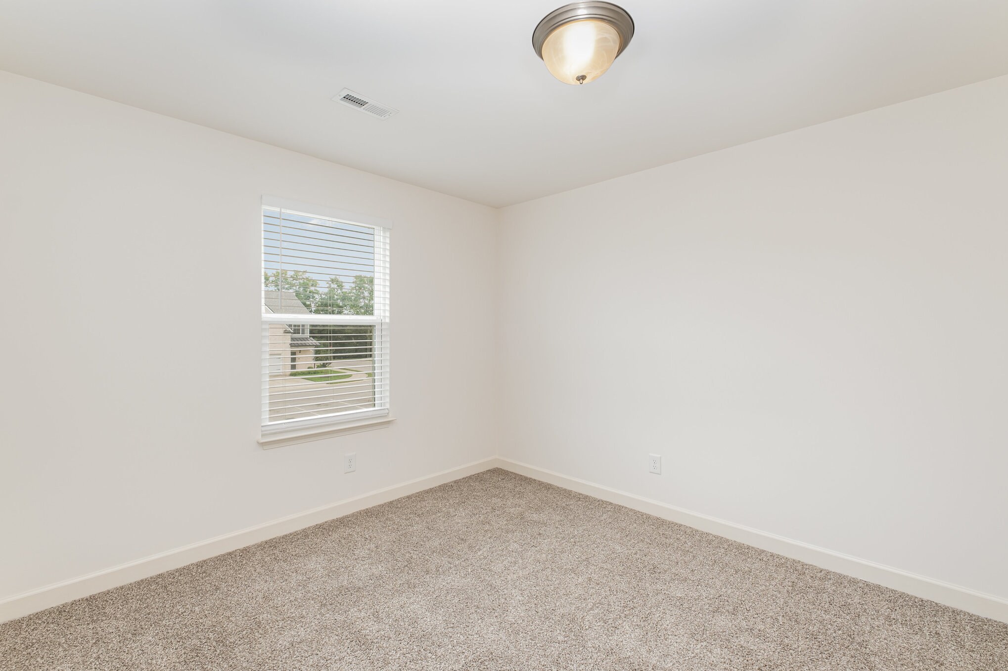 Building Photo - 1706 Lone Jack Ln