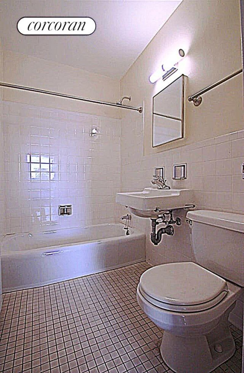 Building Photo - 333 E 30th St