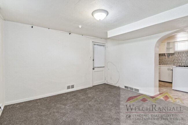 Building Photo - 2380 Polk Ave