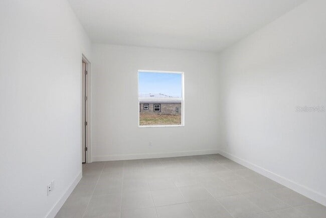 Building Photo - 32479 Neroli St
