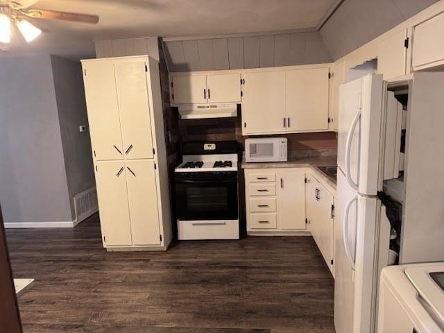 Building Photo - 1025 17th St NE