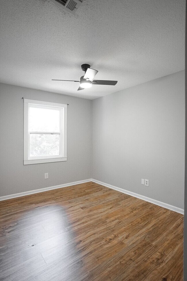 Building Photo - 2398 Winston Way