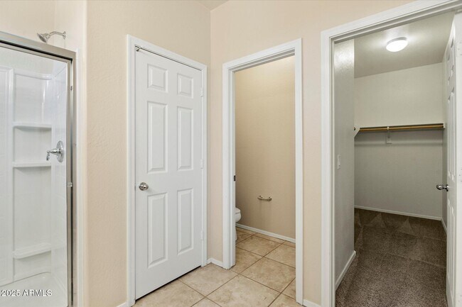 Building Photo - 17626 W Paraiso Dr
