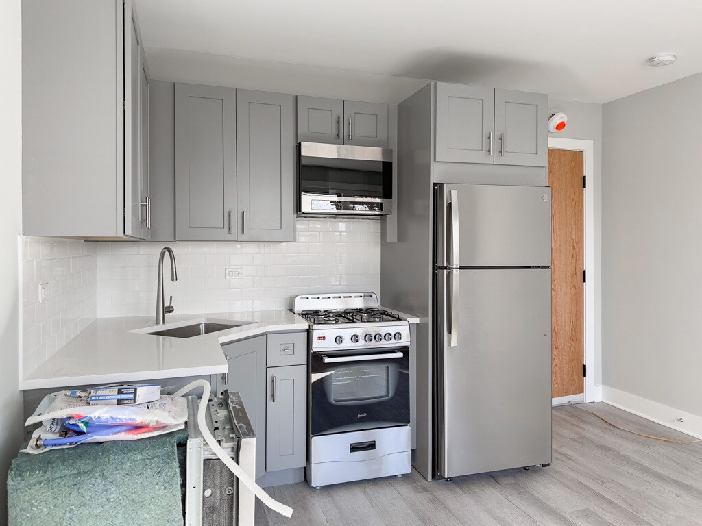 Building Photo - 378 Hazel Ave