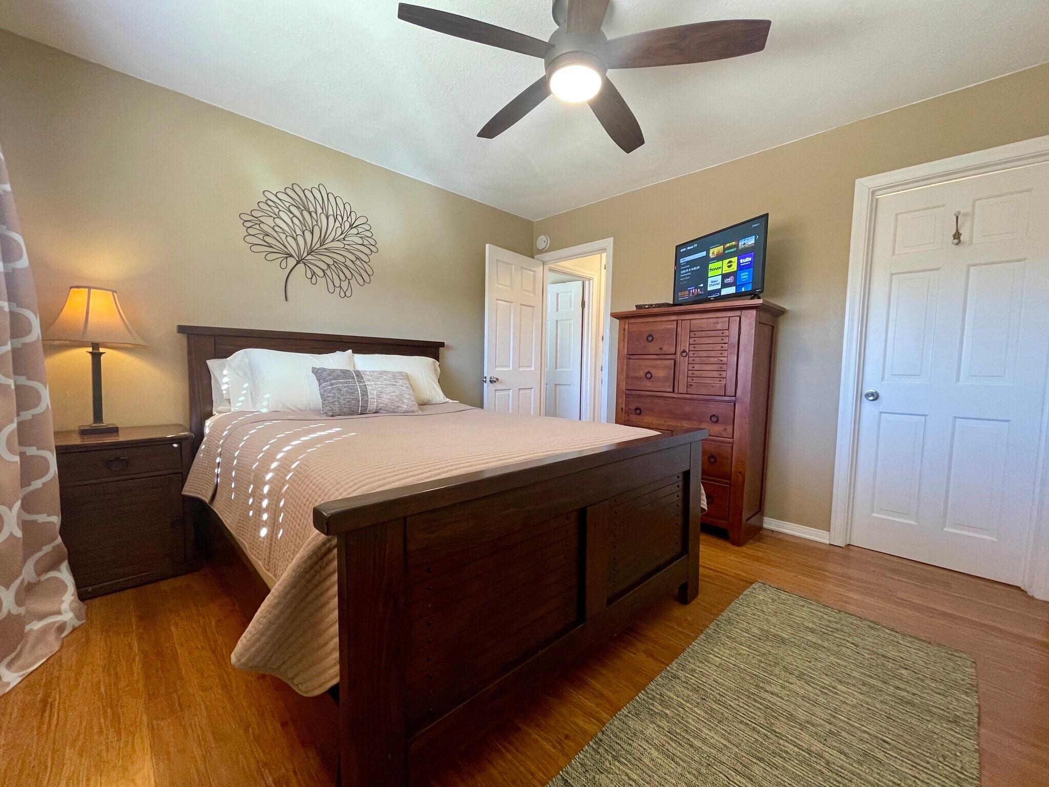 Building Photo - 6186 Chia Ave