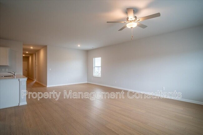 Building Photo - 22772 Dashwood Ln