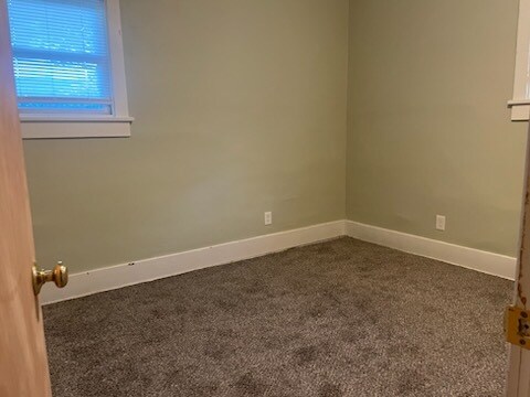 Building Photo - 619 20th St N