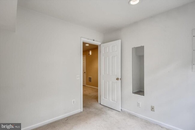 Building Photo - 5413 Summer Leaf Ln