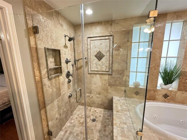 Building Photo - 7002 Greatwood Trails Ct