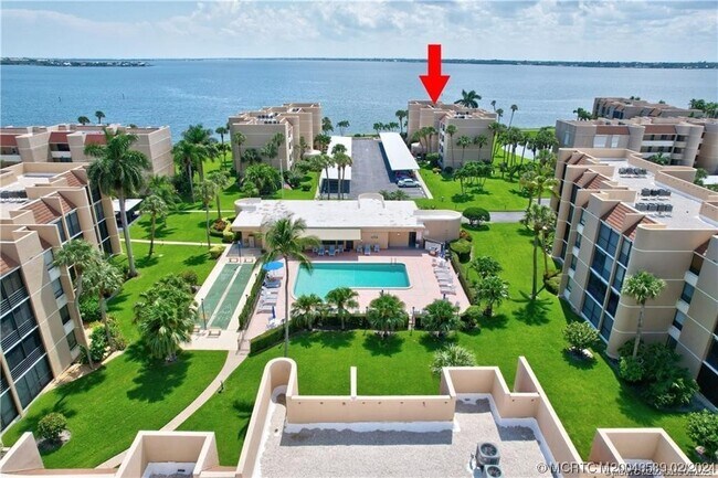 Building Photo - 3442 NE Causeway Blvd