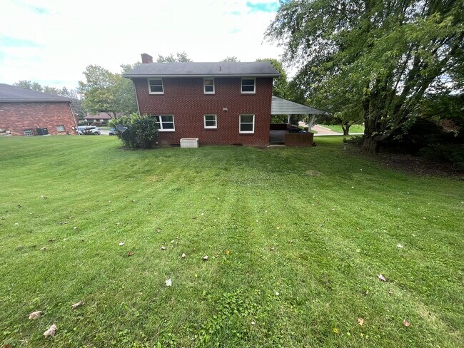 Building Photo - 119 Northumberland Dr