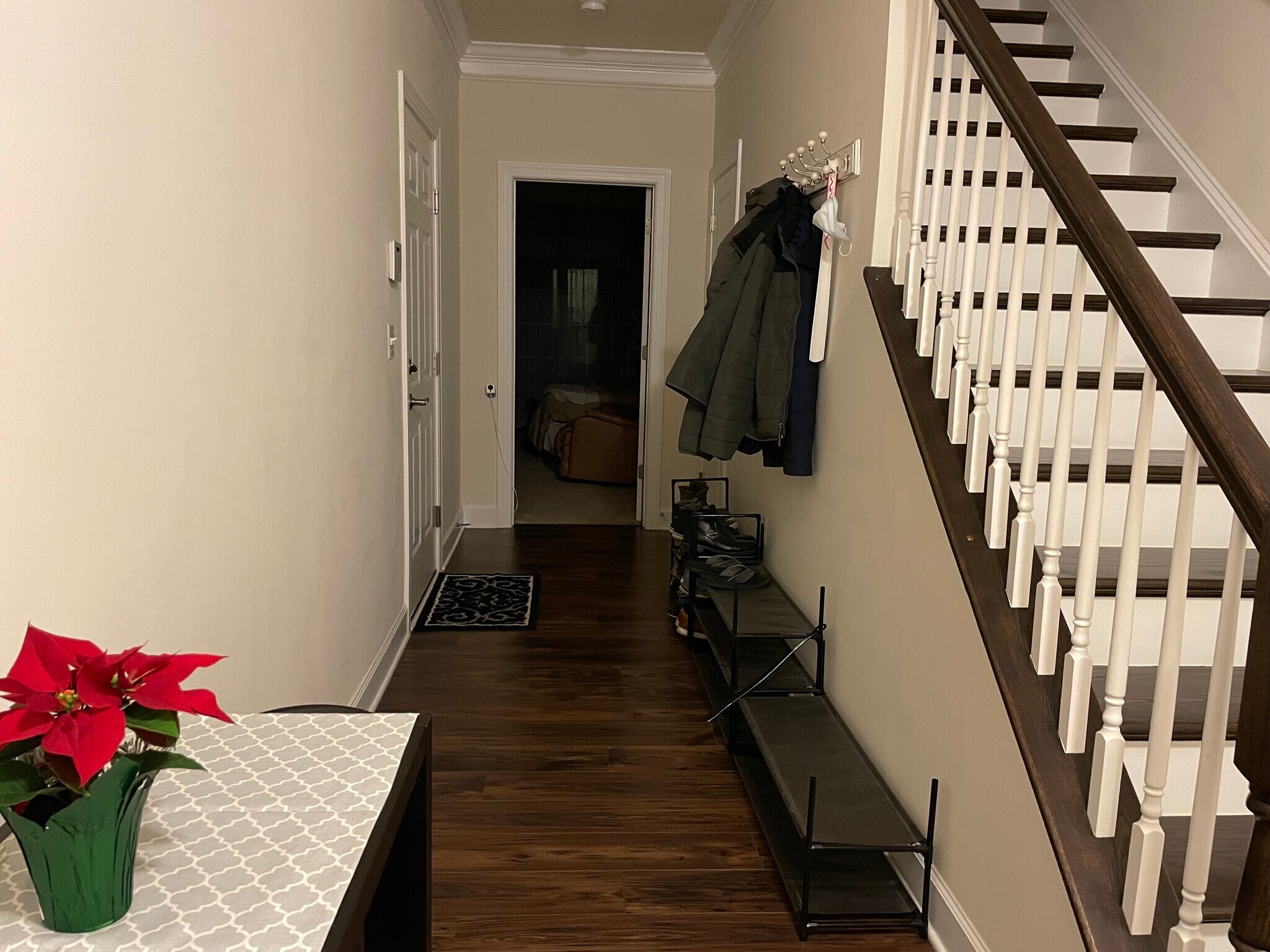 Ground Level Foyer - 6002 Camerons Ferry Dr