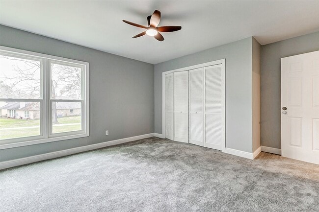 Building Photo - 1727 Cloister Dr