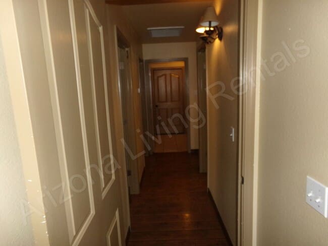 Building Photo - BEAUTIFUL HOME NEAR WALLECK RANCH