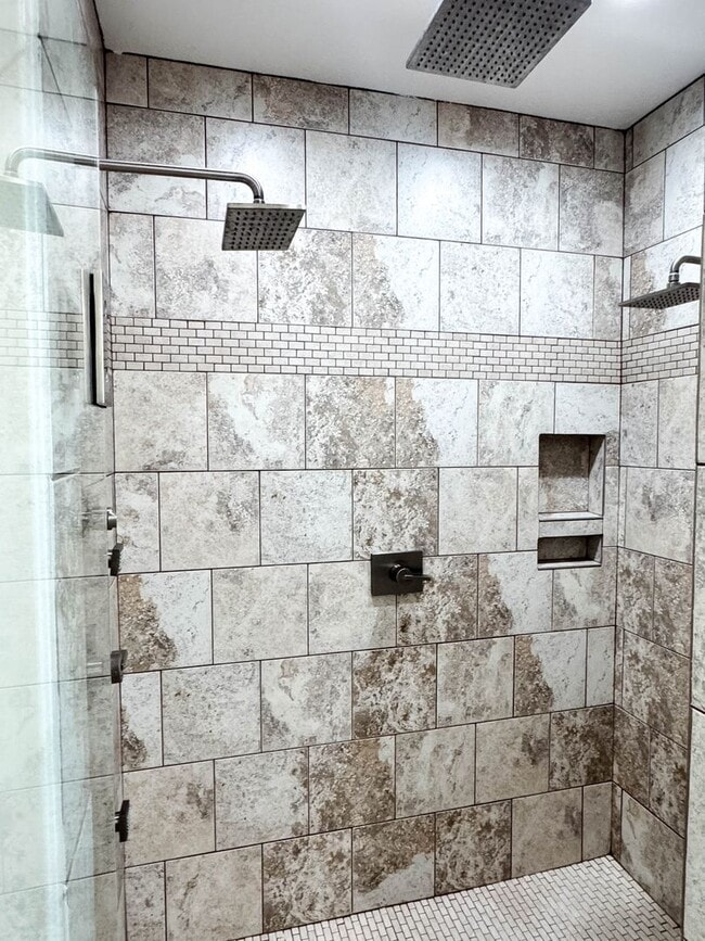 Building Photo - 4925 Milano Way