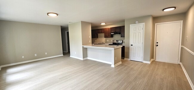 Building Photo - 3109 Darden Rd