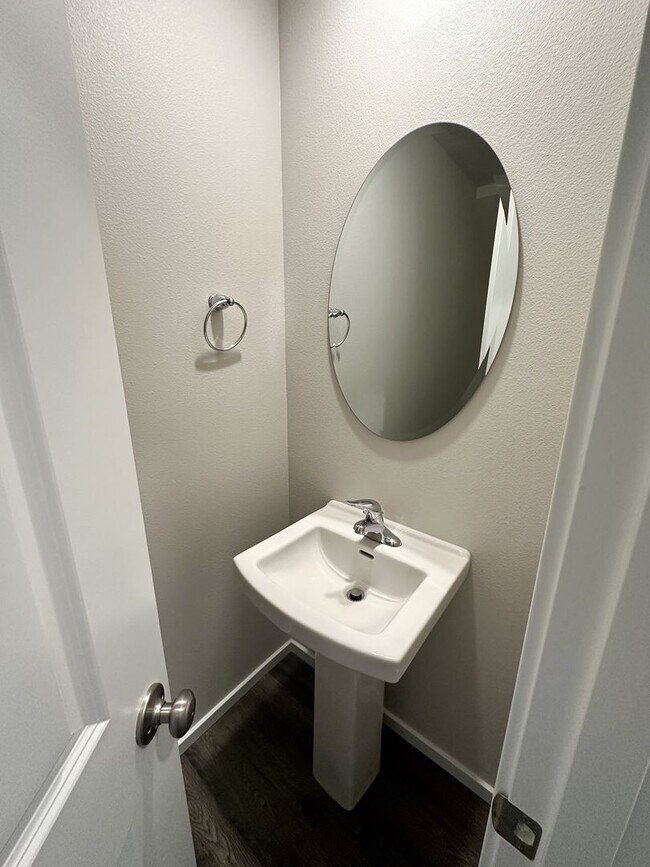 Building Photo - Brand new Kennewick home for lease!