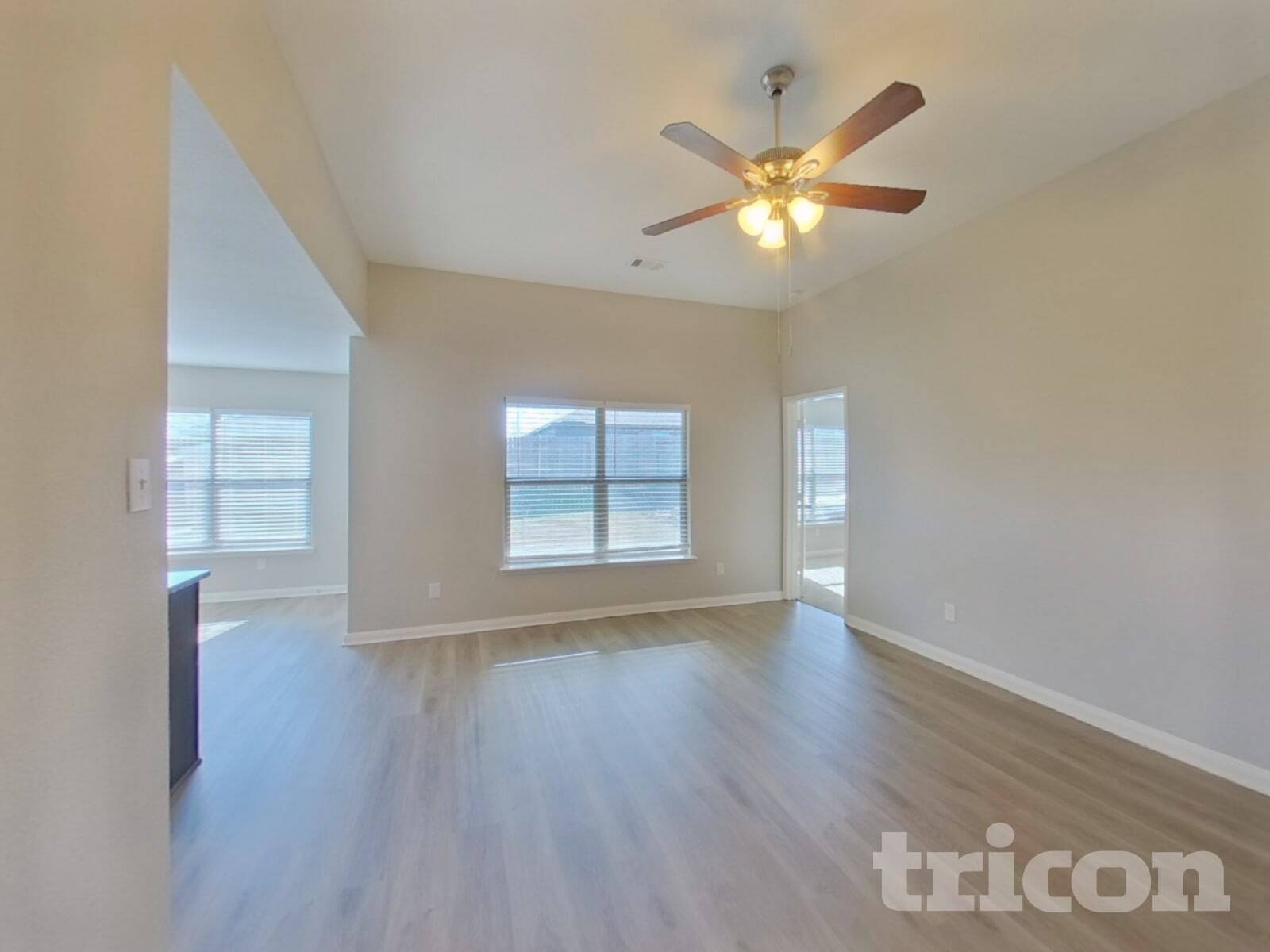 Building Photo - 118 Bush Dr