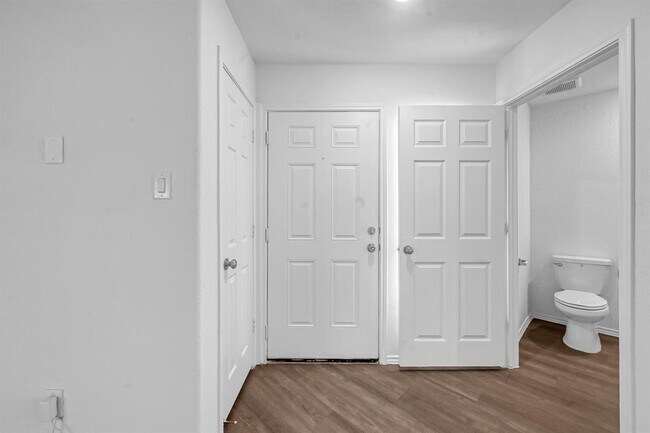 Building Photo - 1714 Campos Ct