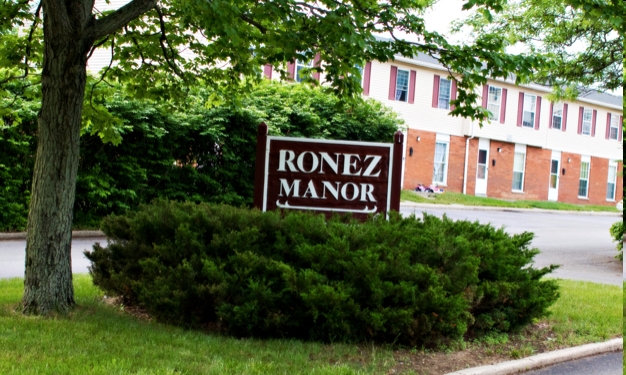 Building Photo - Ronez Manor Apartments