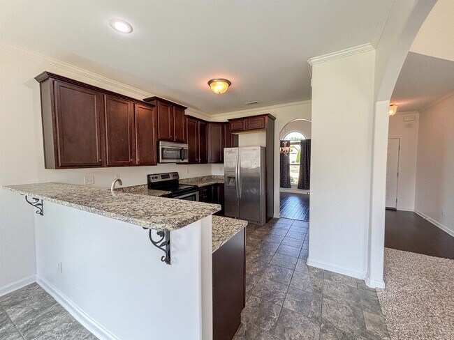 Building Photo - 6839 Hare Hill Dr