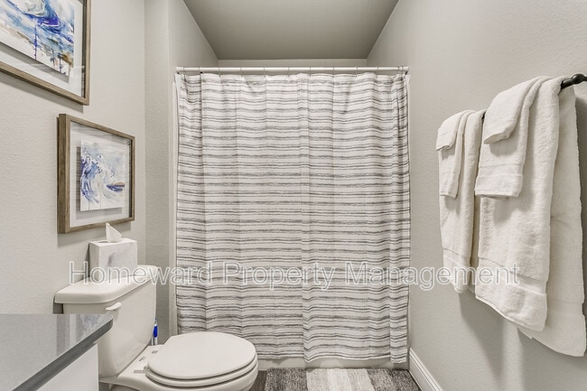 Building Photo - 3900 Sheraton Rd