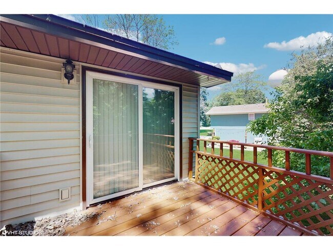 Building Photo - 2509 Cedar Hills Dr