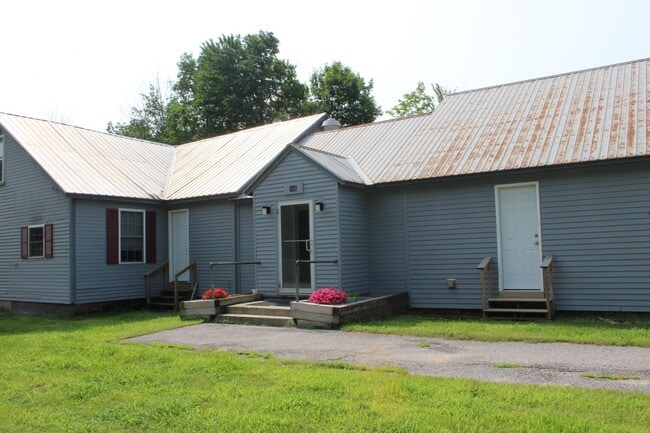 Building Photo - 166 Whittier Rd