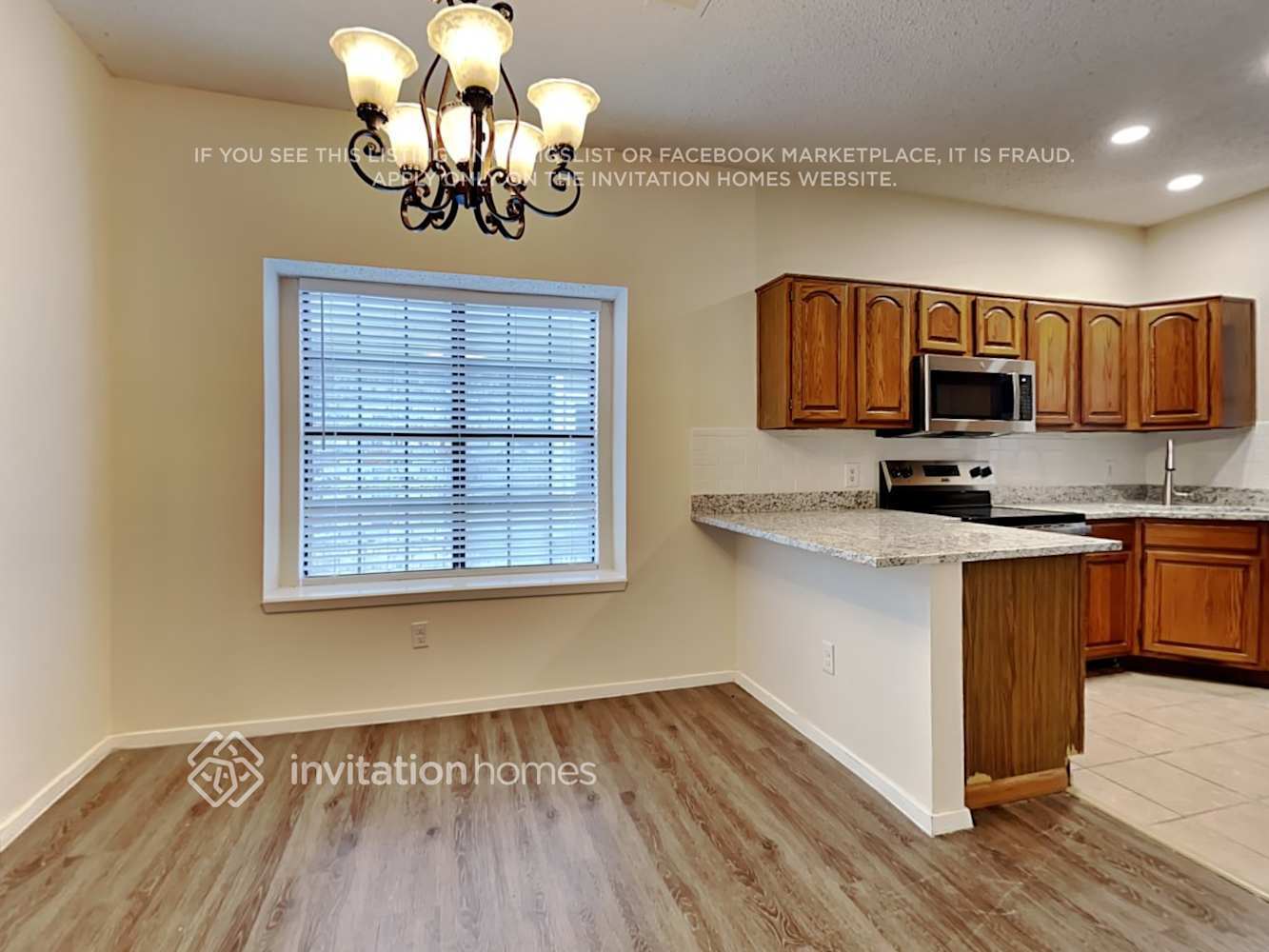 Building Photo - 3332 Renaissance Dr