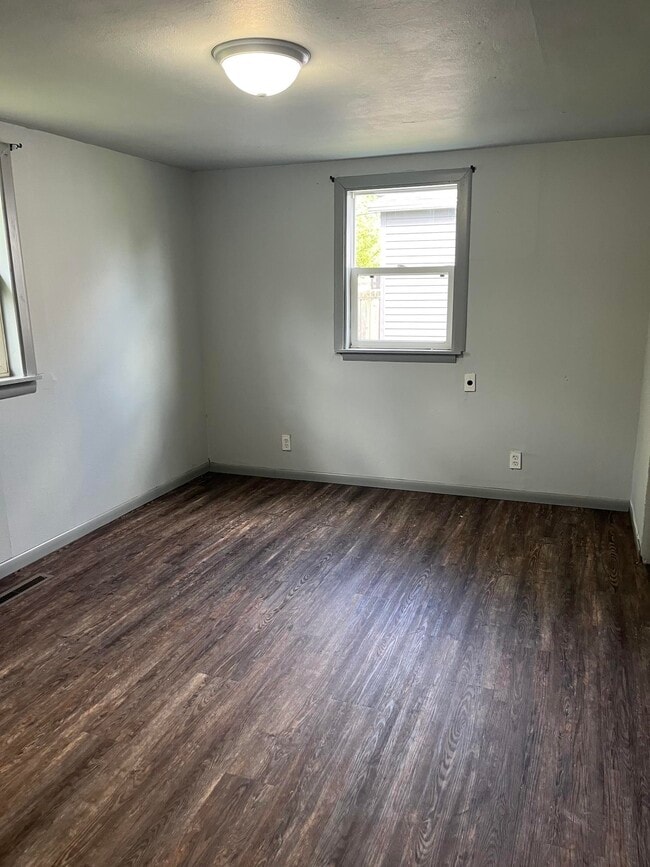 Building Photo - 319 Pennsylvania-