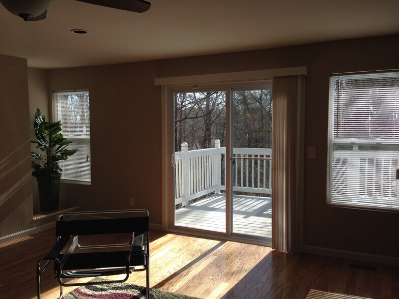 Building Photo - 4700 Dean Ct