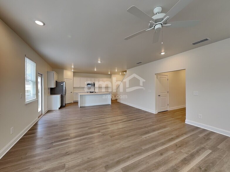 Building Photo - 3029 Ansley Place Rd