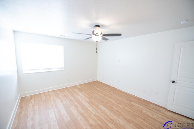 Building Photo - Beautiful & Spacious 2B2b Condo in Great N...