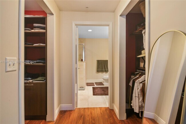 Building Photo - 100 Andalusia Ave