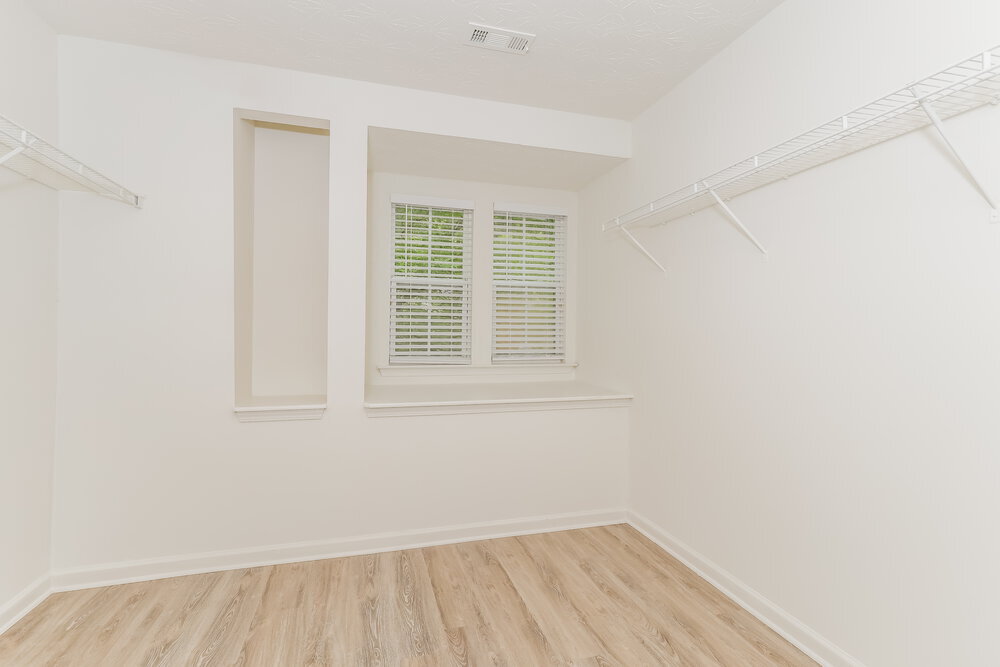 Building Photo - 5716 Sable Way