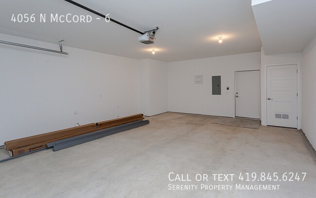 Building Photo - 4056 N McCord-6