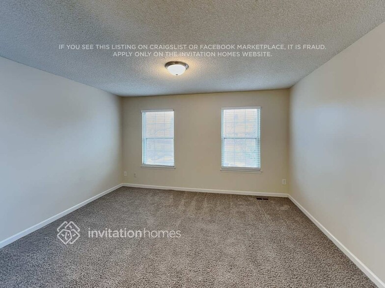 Building Photo - 1811 S Quebec Way