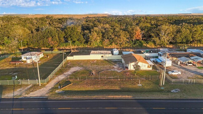 Building Photo - 1705 FL-37