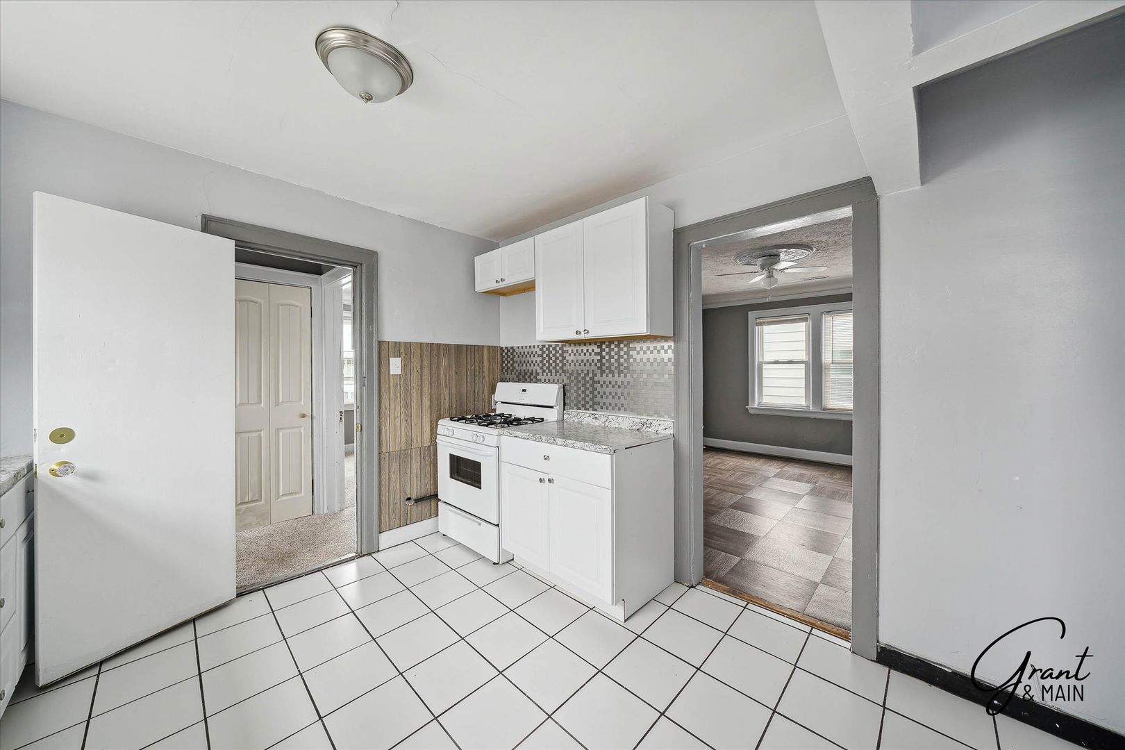 Building Photo - 15886/15888 Woodingham - Two Yutes Detroit Holdings LLC
