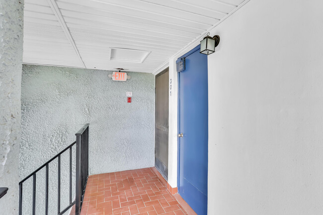 Building Photo - 4290 Deste Ct