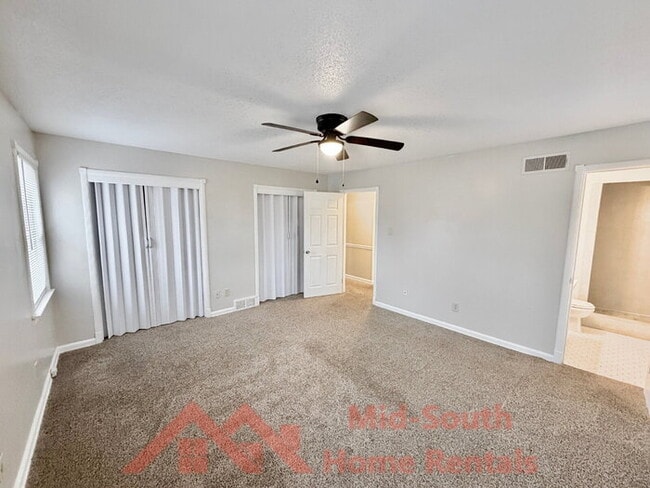 Building Photo - 1266 Hickory Ridge Dr