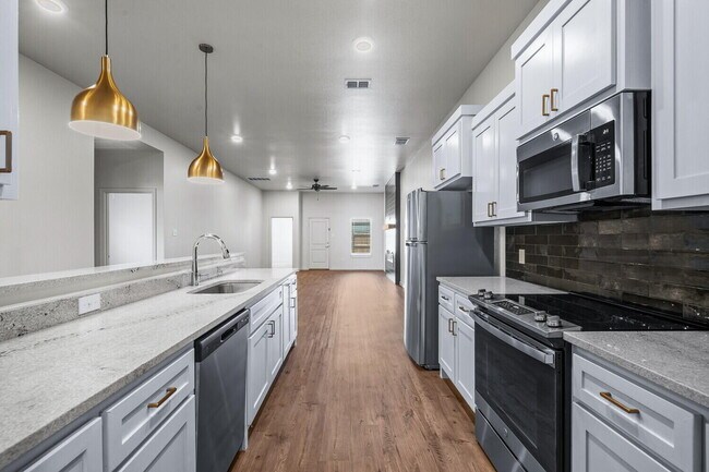 Building Photo - 7004 40th St