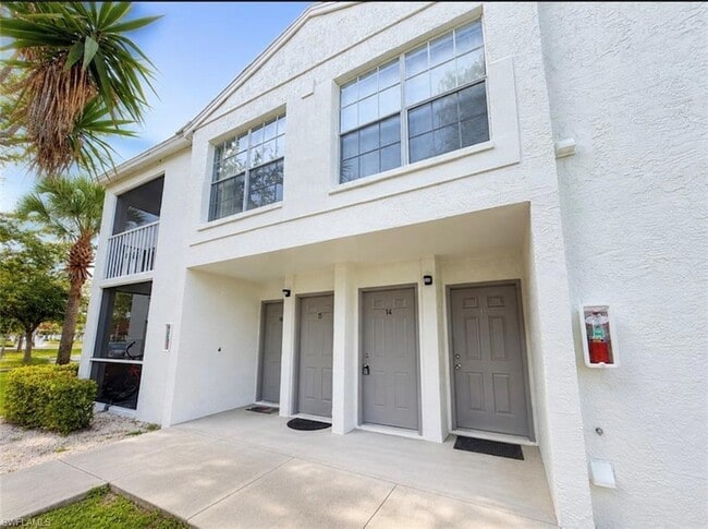 Building Photo - 161 Santa Clara Dr
