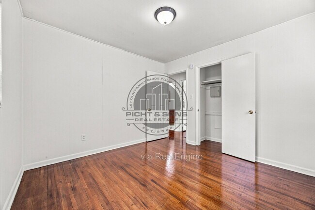 Building Photo - 1625 Kelly St