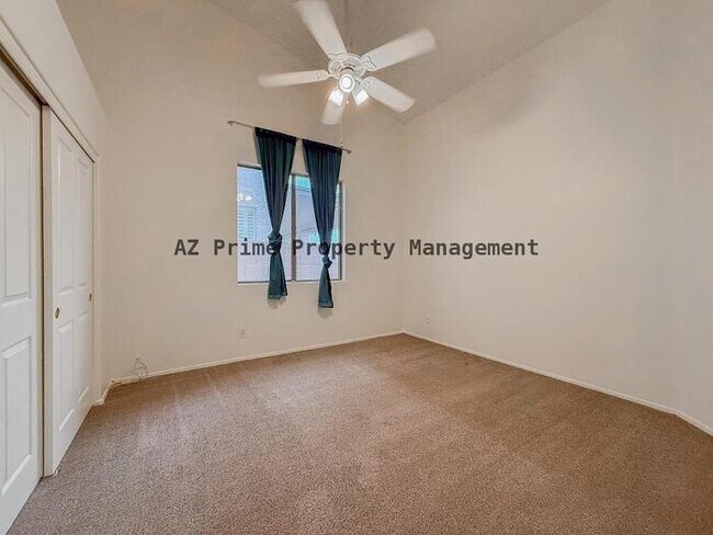 Building Photo - 890 N Bullmoose Dr