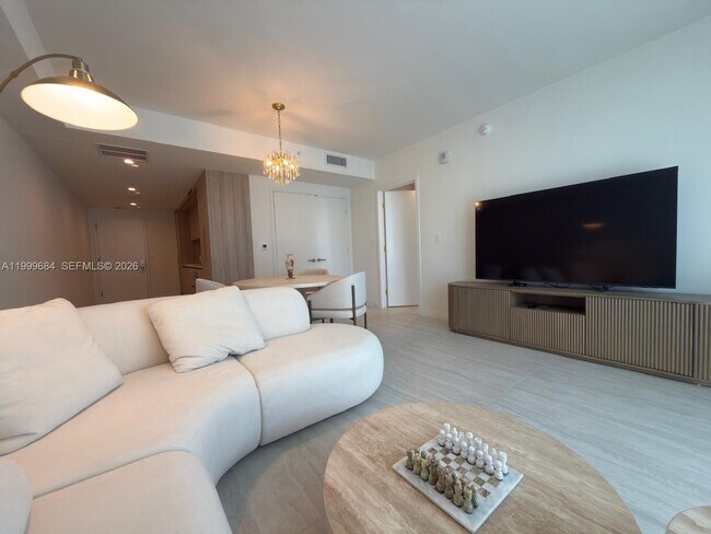 Building Photo - 77 SE 5th St