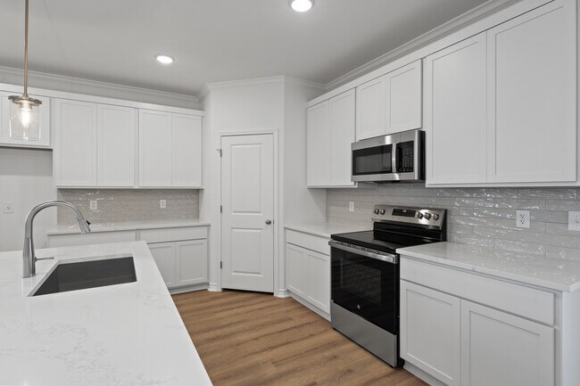 Building Photo - 7310 Caladium Dr