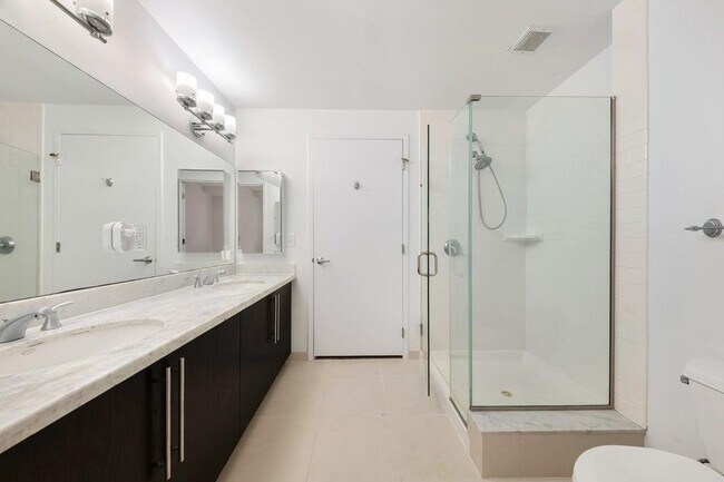 Building Photo - 149 Essex St